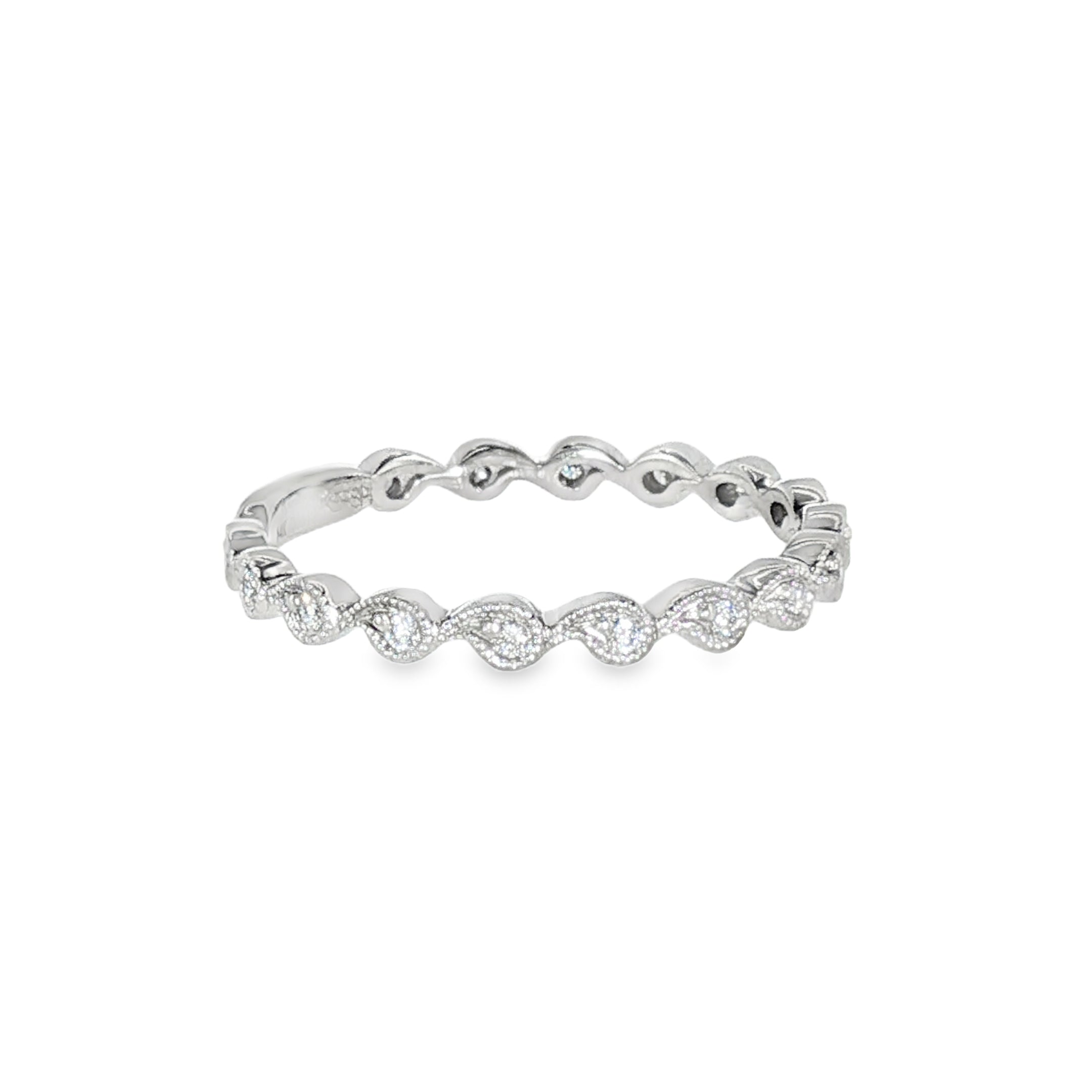 14k White Gold 0.16 ctw Vintage Inspired Women's Diamond Wedding Band