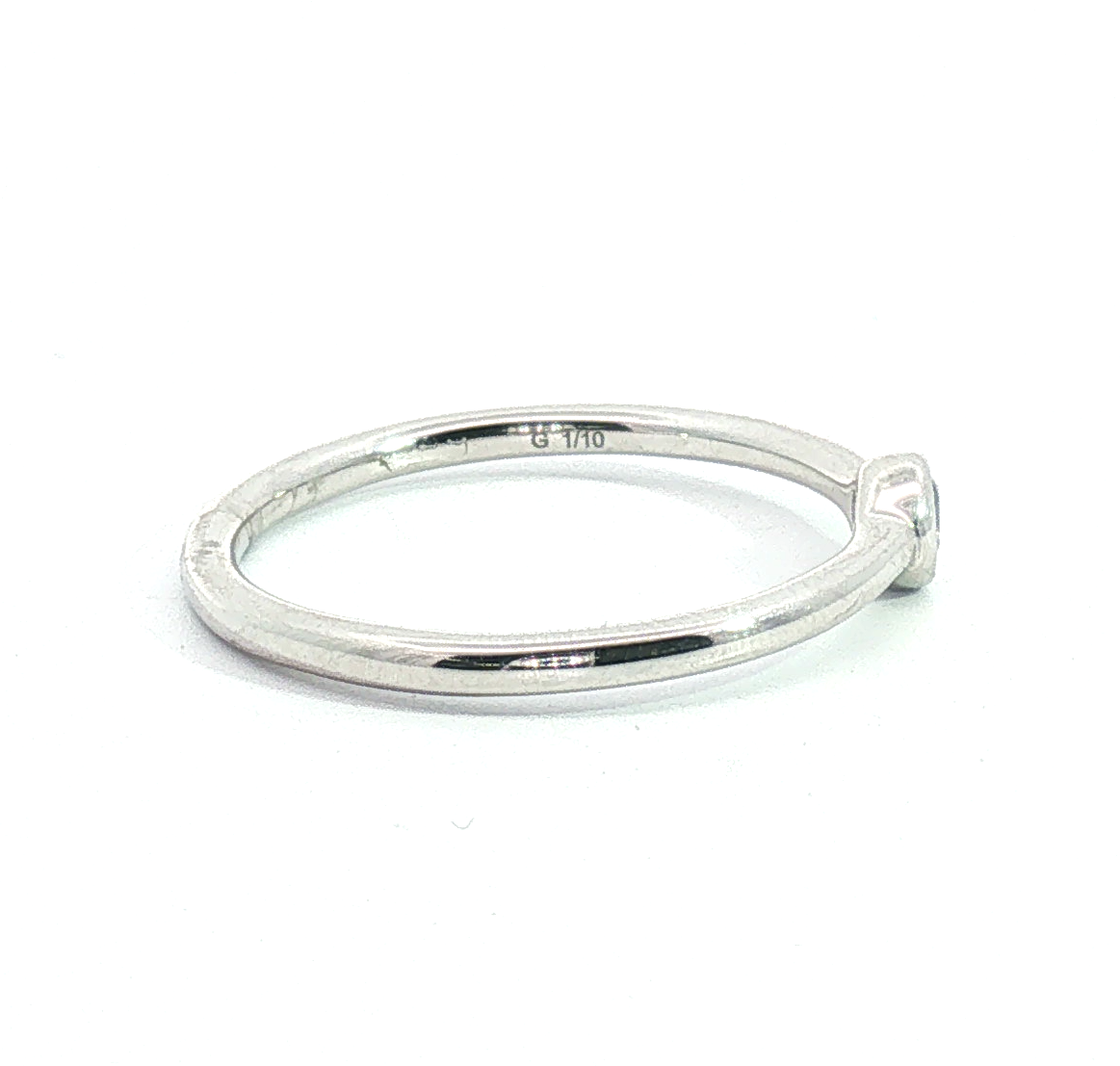 10k White Gold 0.10 ctw Solitaire Diamond Engagement Ring