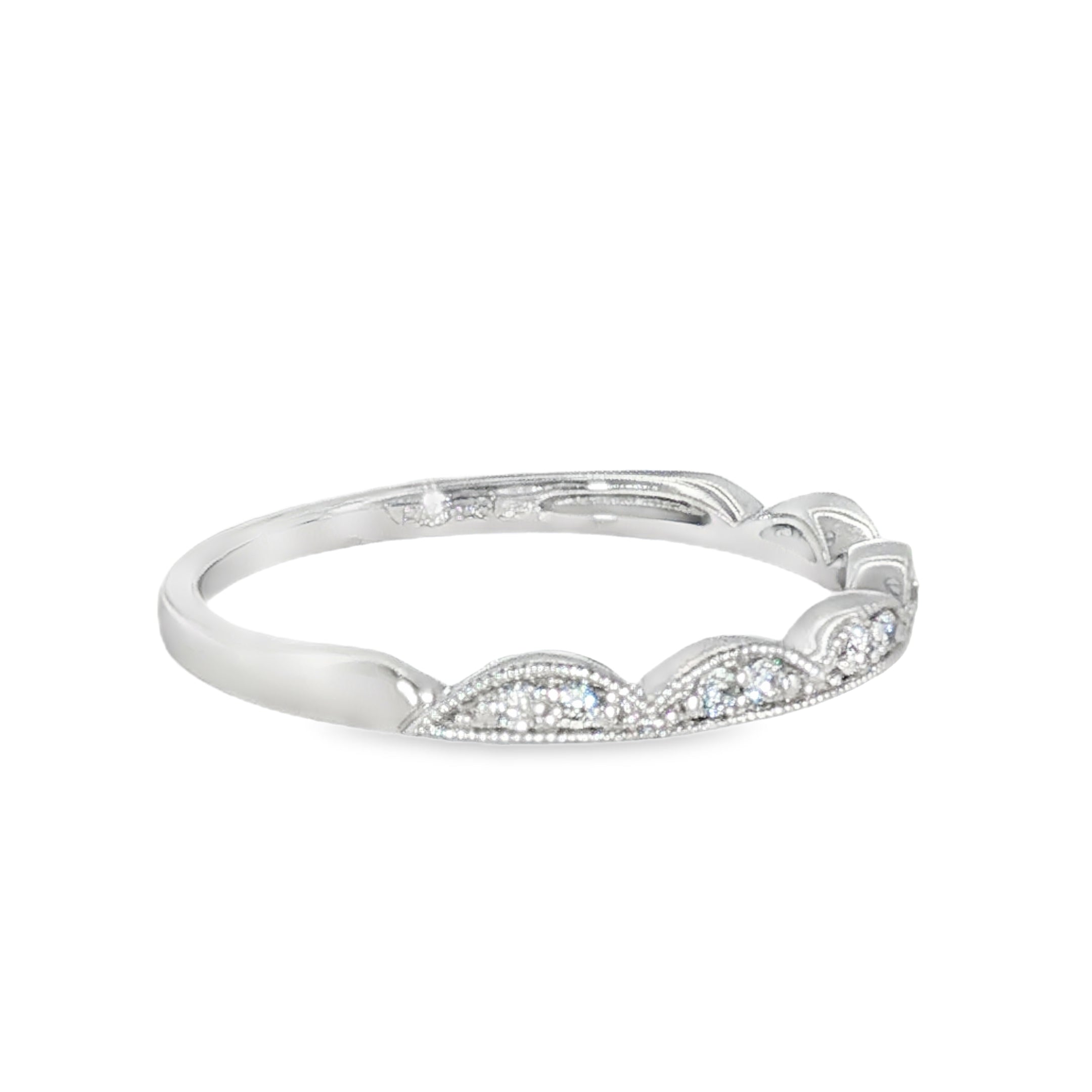 14k White Gold 0.09 ctw Vintage Inspired Women's Diamond Wedding Band