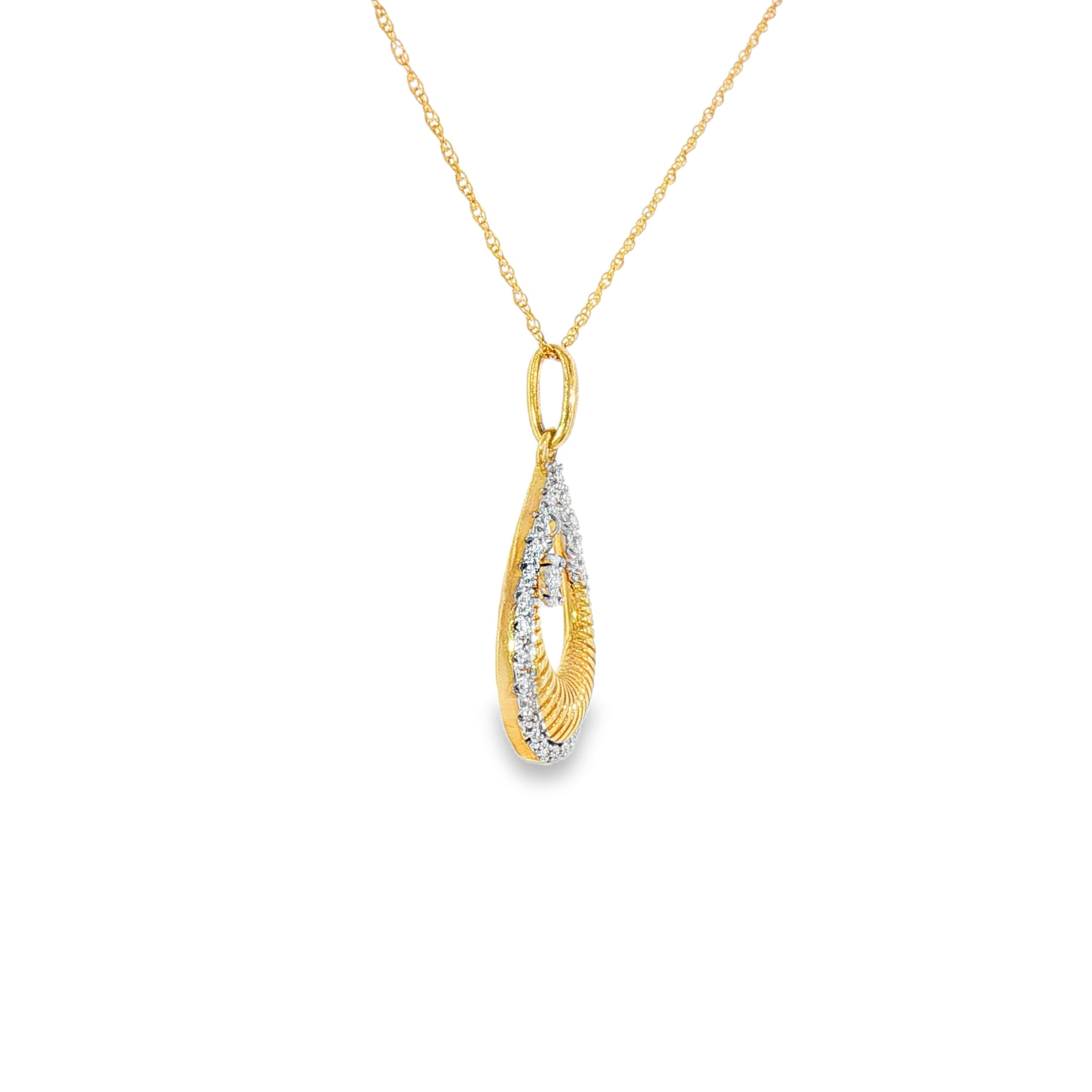 14k Yellow Gold 0.12 ctw Drop Diamond Necklace