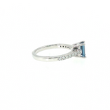 14k White Gold Cathedral 0.69 ctw MT Yogo Sapphire Women's Ring